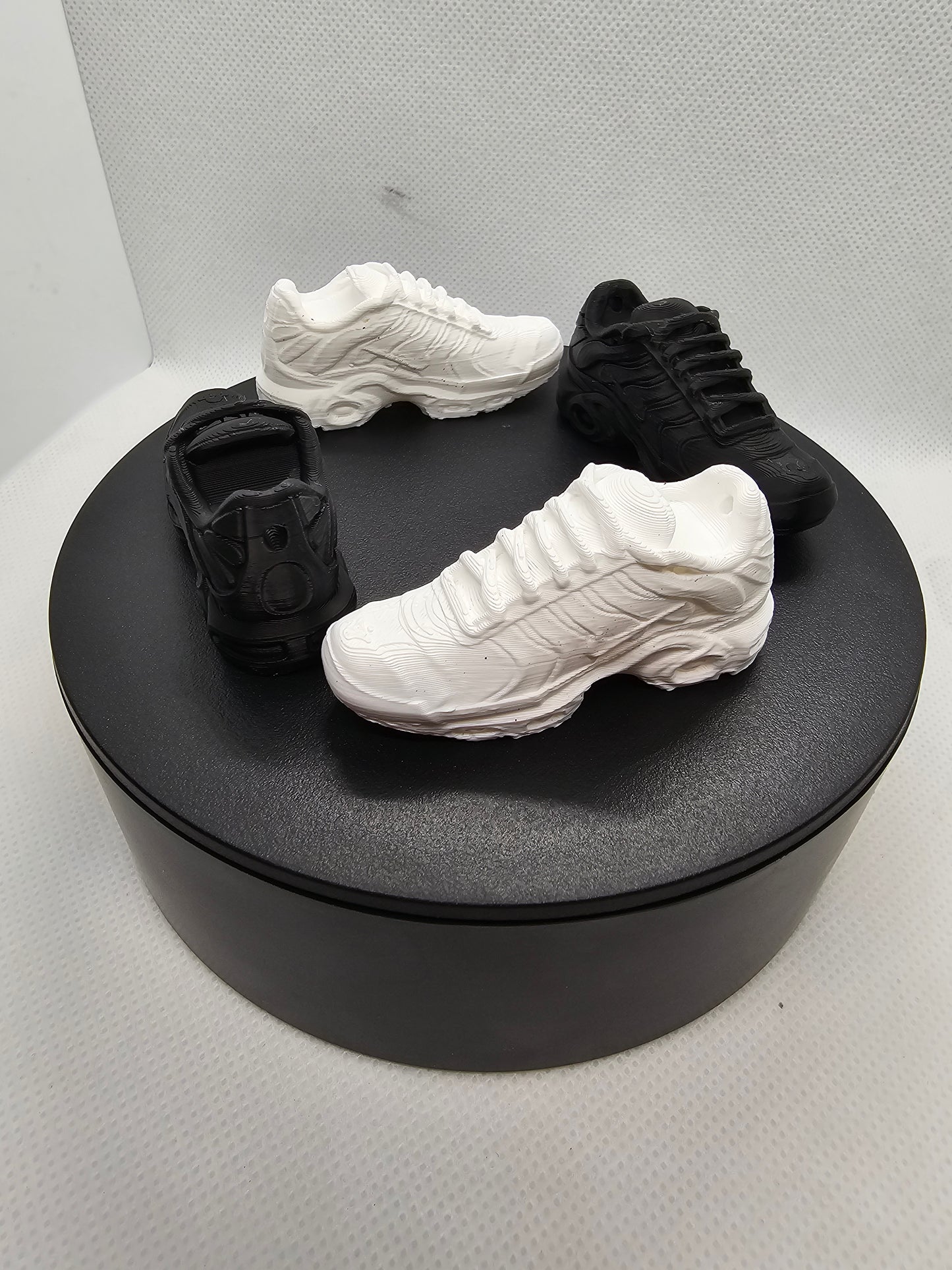 TN Inspired Sneaker Keychains – 3D Printed Mini Shoe Keyring