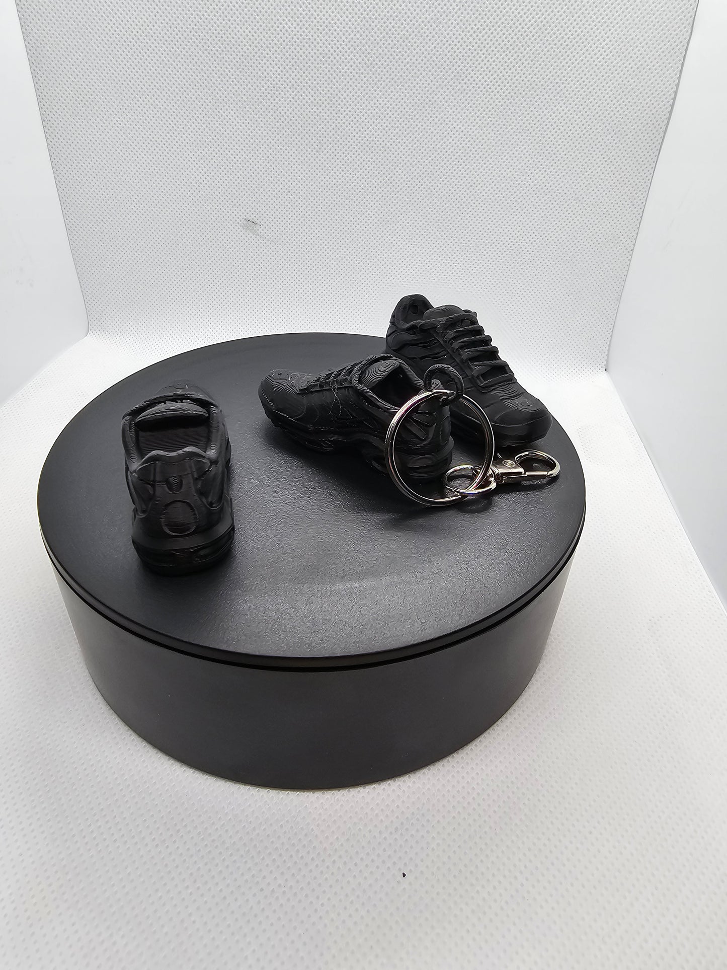 TN Inspired Sneaker Keychains – 3D Printed Mini Shoe Keyring