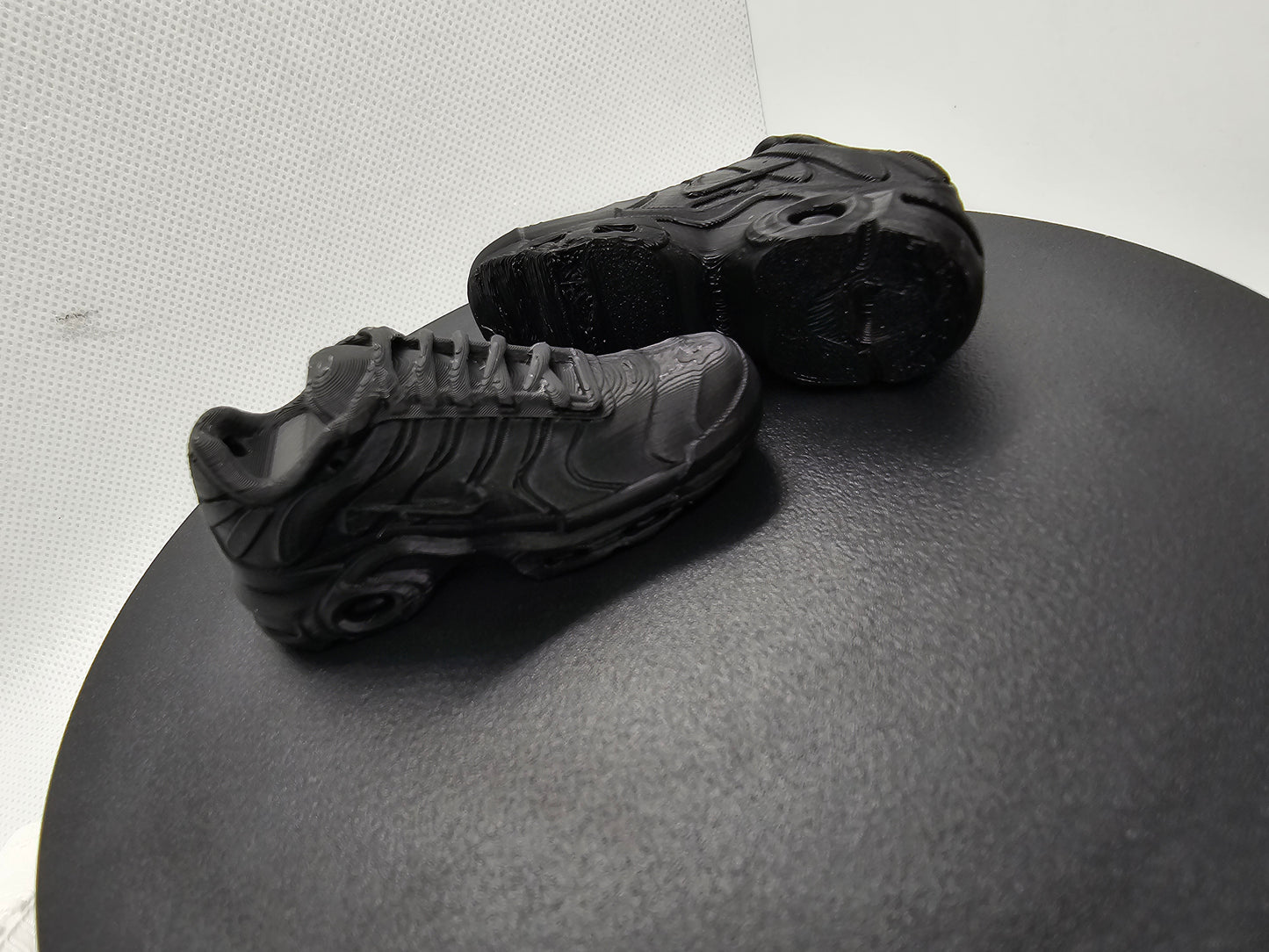 TN Inspired Sneaker Keychains – 3D Printed Mini Shoe Keyring