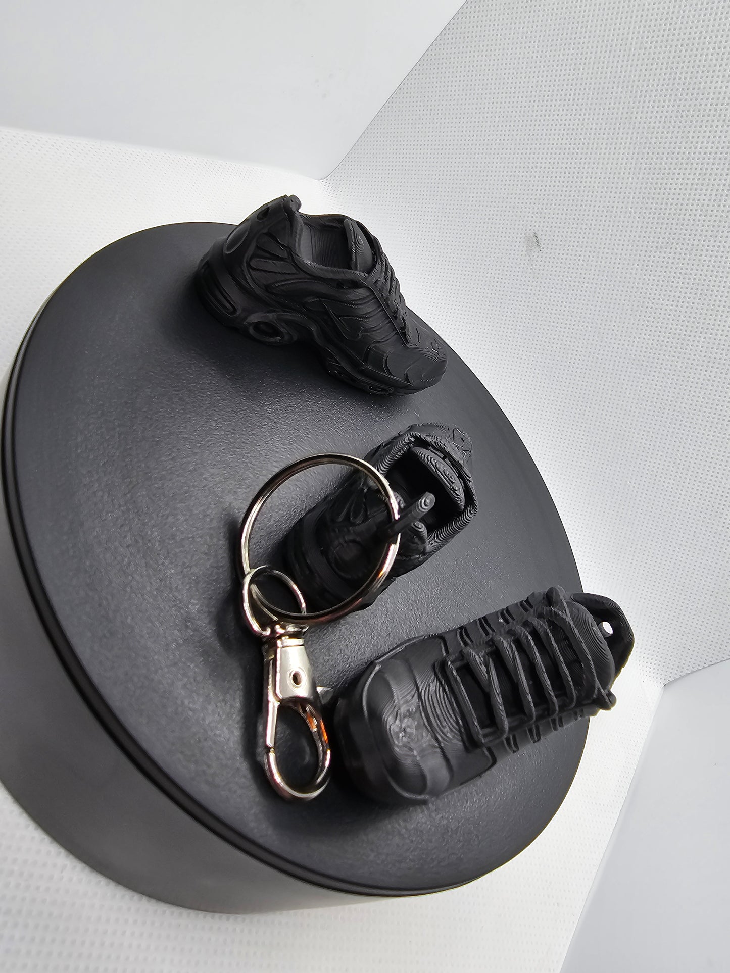 TN Inspired Sneaker Keychains – 3D Printed Mini Shoe Keyring